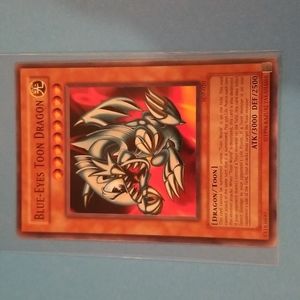 Blue Eyes Toon Dragon